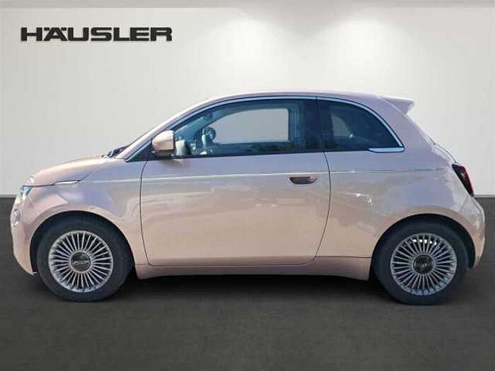 Fiat 500 mit Rückfahrkamera, Sitzheizung, Parksensoren hi. und vo.