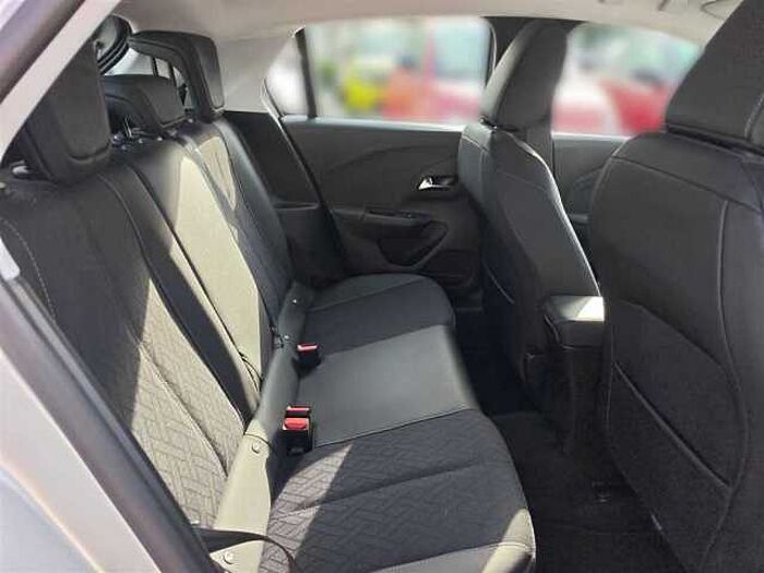 Opel Corsa Elegance 1.2 mit SHZ, Navi, Automatik