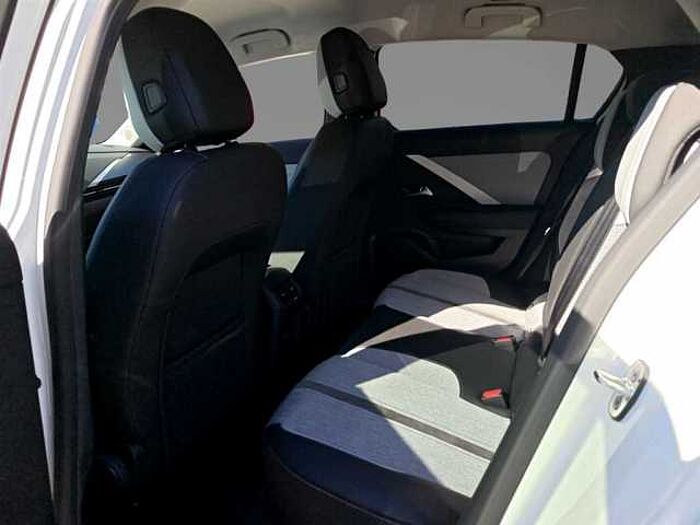 Opel Astra Business 1.2 mit ACC, Navi, LED