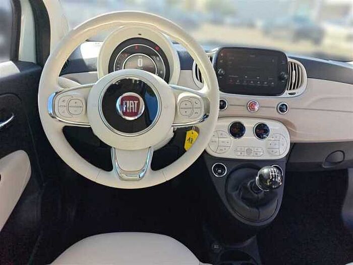 Fiat 500C 1.0 GSE Hybrid mit Teilleder, Parksensorik, Tempomat