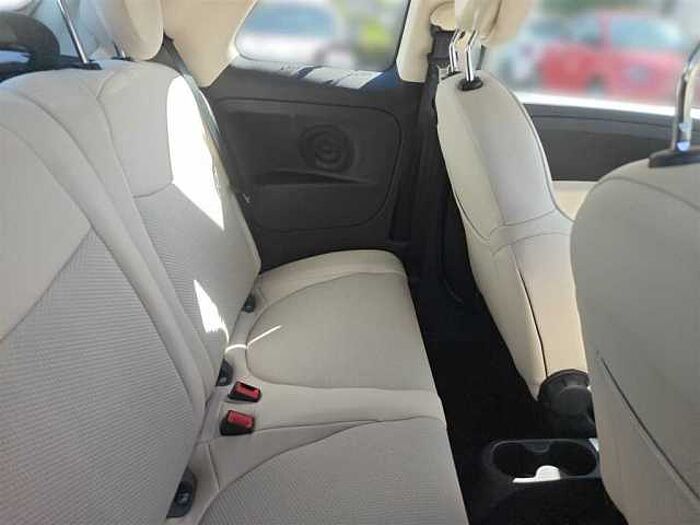 Fiat 500C 1.0 GSE Hybrid mit Teilleder, Parksensorik, Tempomat