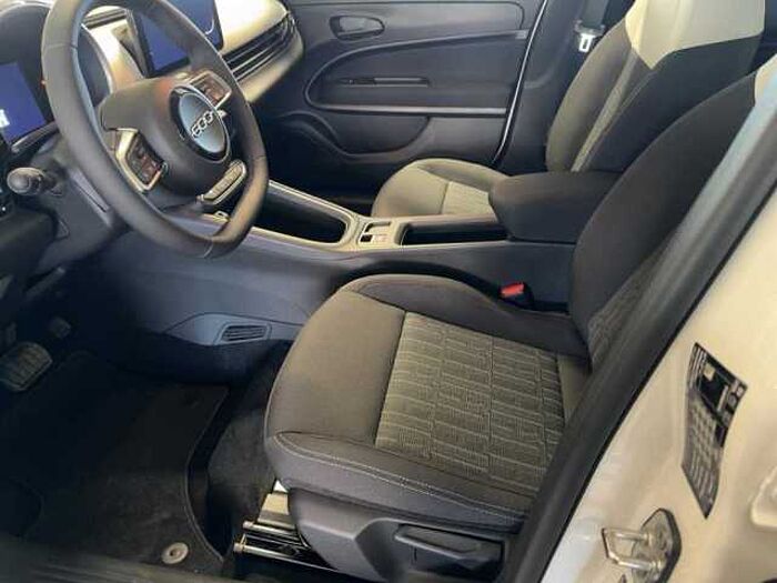 Fiat 600 BUSINESS Edition Navi Kamera Sitzheizung