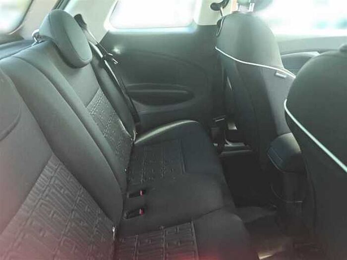 Fiat 500 mit Rückfahrkamera, Navi, ACC