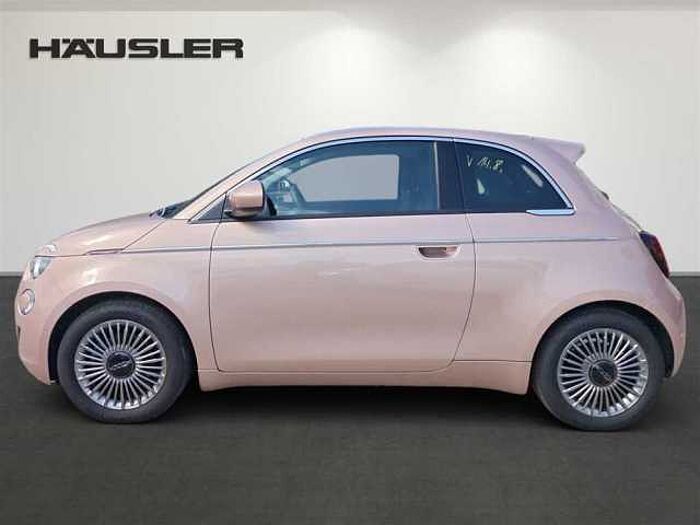 Fiat 500 mit Rückfahrkamera, Navi, ACC