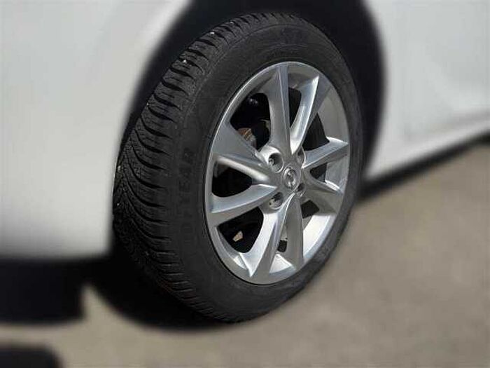Opel Corsa 1.2 Elegance mit Lenkradheizung Navi Sitzheizung Rückfahrkamera Klimaanlag