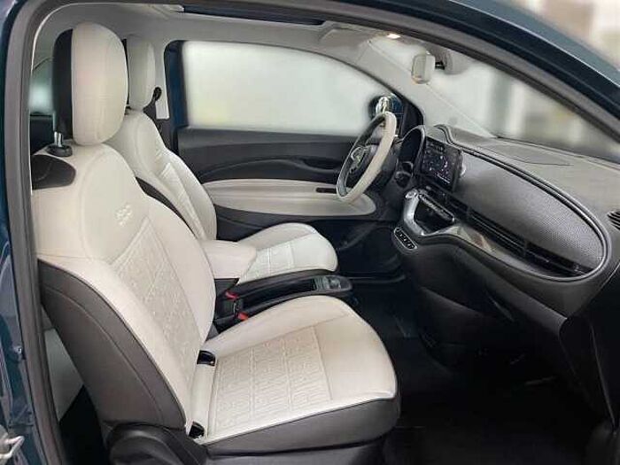 Fiat 500e La Prima Kamera PDC SHZ Pano