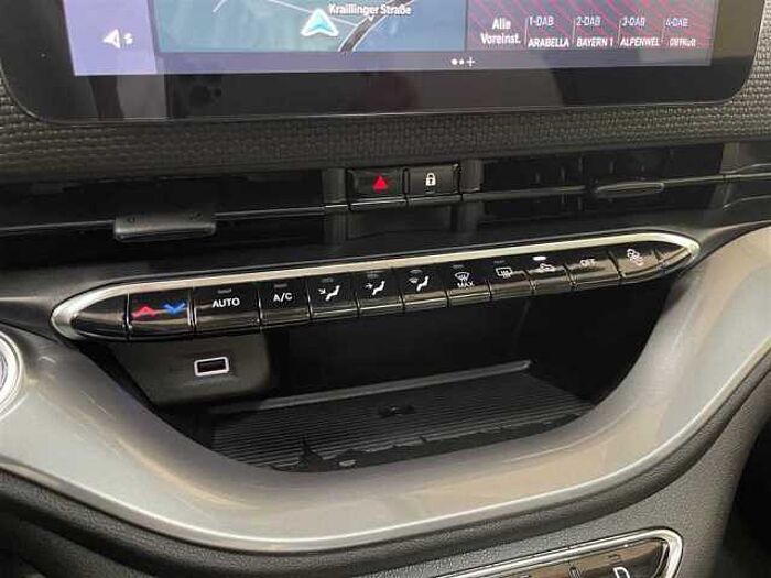 Fiat 500e La Prima Kamera PDC SHZ Pano