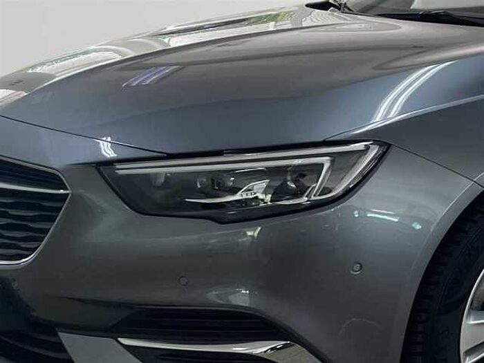 Opel Insignia Innovation 2.0 Navi SHZ Massagesitz Kamera 4x4