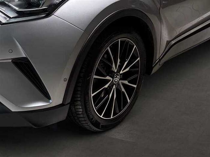 Toyota C-HR 1.8 Hybrid Team D CVT Kamera Sitzheizung LED Navi