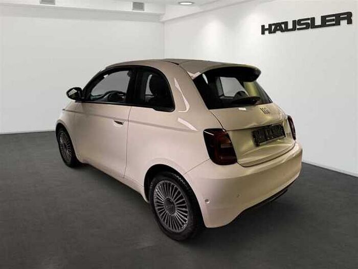 Fiat 500e PDC Rückfahrkamera Sitzheizung KeyLess