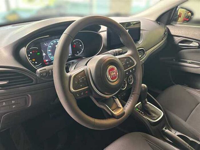 Fiat Tipo Kombi Hybrid 1.5 GSE Automatik PDC Rückfahrkamera