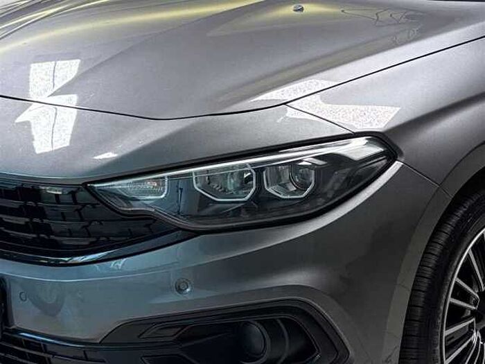 Fiat Tipo Kombi Hybrid 1.5 GSE Automatik PDC Rückfahrkamera