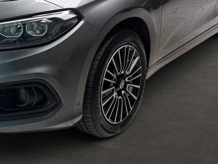 Fiat Tipo Kombi Hybrid 1.5 GSE Automatik PDC Rückfahrkamera