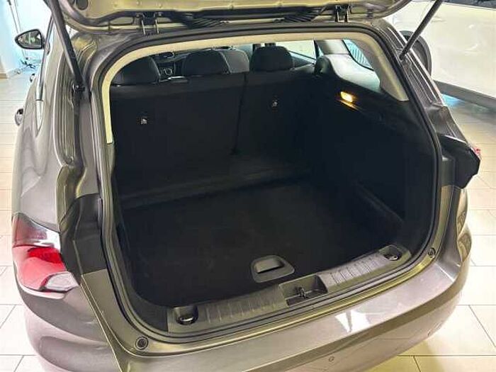 Fiat Tipo Kombi Hybrid 1.5 GSE Automatik PDC Rückfahrkamera