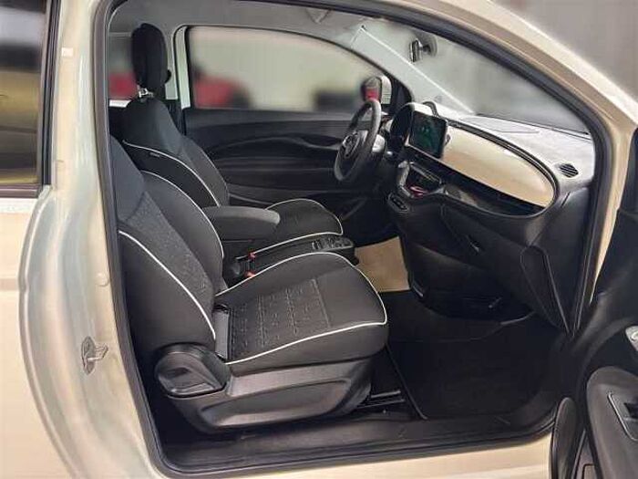 Fiat 500e PDC Rückfahrkamera Sitzheizung Klimaautomatik