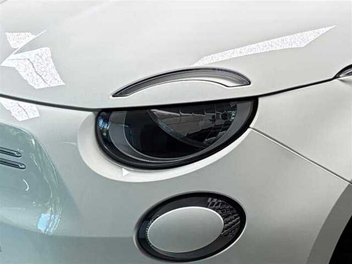 Fiat 500e PDC Rückfahrkamera Sitzheizung Klimaautomatik