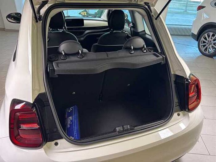 Fiat 500e PDC Rückfahrkamera Sitzheizung Klimaautomatik