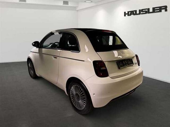 Fiat 500e Cabrio PDC Rückfahrkamera Sitzheizung KeyLess Navi