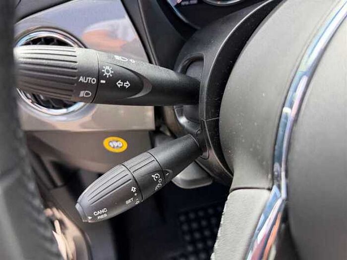 Fiat 500C 1.0 Hybrid Dolcevita Navi PDC hinten Bluetooth CarPlay/AndroidAuto Tempomat