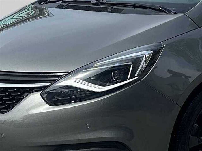 Opel Zafira Innovation 200Ps AHK Navi Kamera LED PDC SHZ uvm.