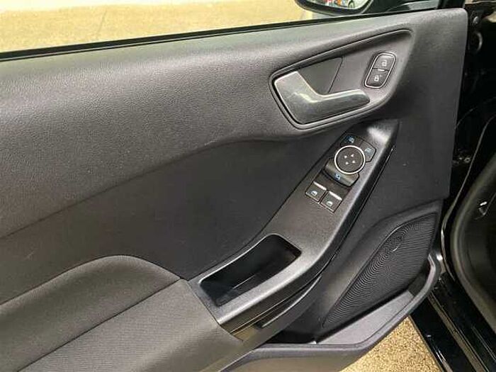 Ford Fiesta EcoBoost 1.0 Klima PDC SHZ uvm.