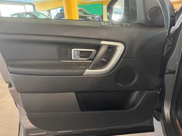 Land Rover Discovery Sport 2.0 TD4 HSE AWD Automatik Leder Panoramadach Kamera