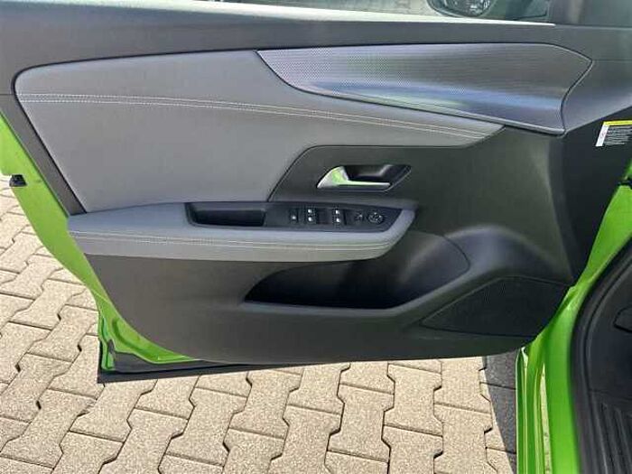 Opel Mokka Elegance 100Ps Navi PDC LED SHZ Carplay uvm.