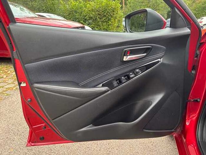 Mazda 2 1.5 Sports Line *Navi*Kamera*Head-UP Display*LED*