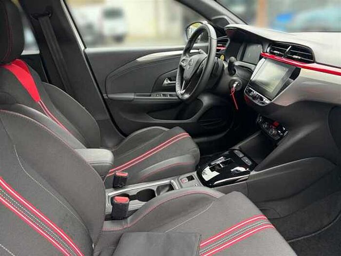 Opel Corsa GS 130Ps Automatik LED Kamera PDC SHZ Carplay uvm.