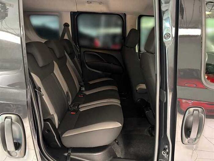 Fiat Doblo 1.4 T-Jet Easy Klimaanlage Tempomat Bordcomputer