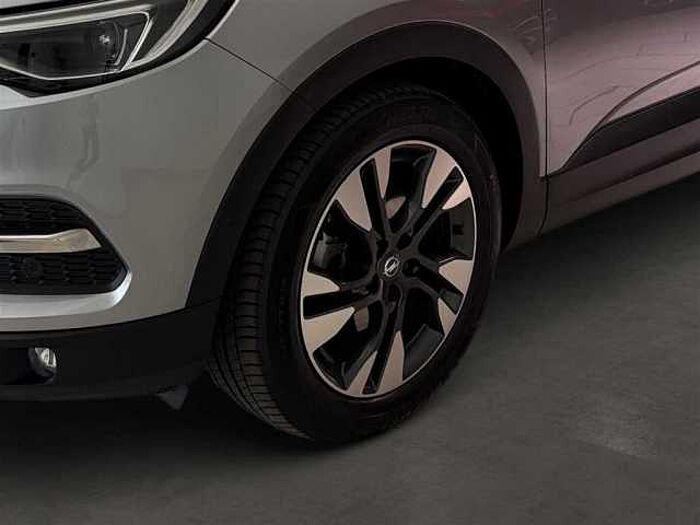 Opel Grandland X Innovation 1.6 Automatik Kamera AHK LED Navi