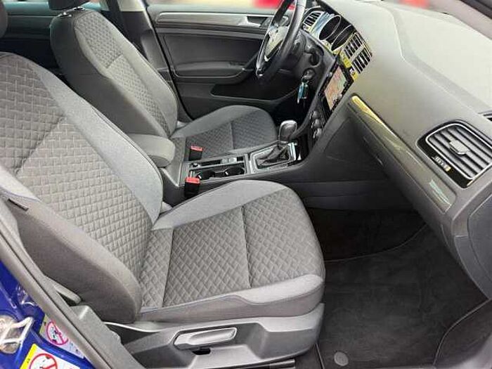 Volkswagen T-Cross 1.5 TSI Join Automatik, Comfortline, PDC, SH, Kamera, Chrom-Paket, Navi,