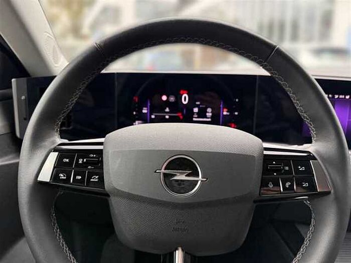 Opel Astra Elegance,1.2 mit Sitzheizung CarPlay Lenkradheizung Rückfahrkamera Beheizb