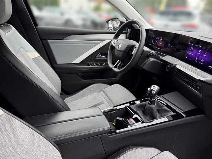 Opel Astra Elegance,1.2 mit Sitzheizung CarPlay Lenkradheizung Rückfahrkamera Beheizb