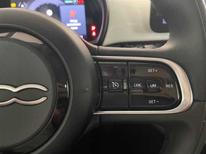 Fiat 500e Base Kamera PDC SHZ 118 PS