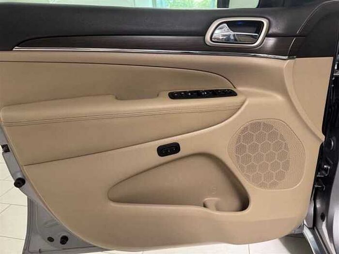 Jeep Grand Cherokee 3.0 Leder Kamera Sitzbelüftung Panoramaschiebedach