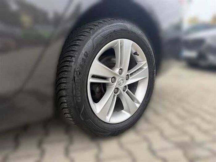 Opel Insignia 2.0 Sports Tourer mit Spurhalterassistent Einparkhilfe vo und hi Tempom