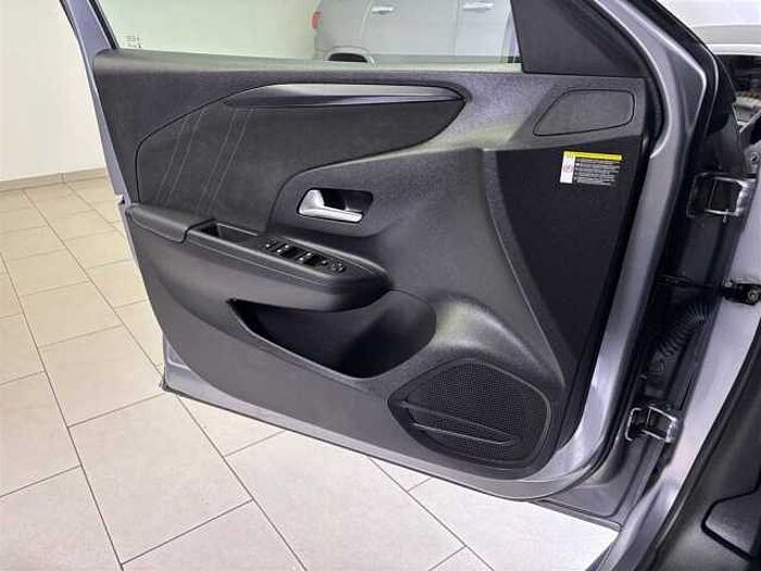 Opel Corsa 1.2 Ultimate Automatik Kamera Sitzheizung LED Navi