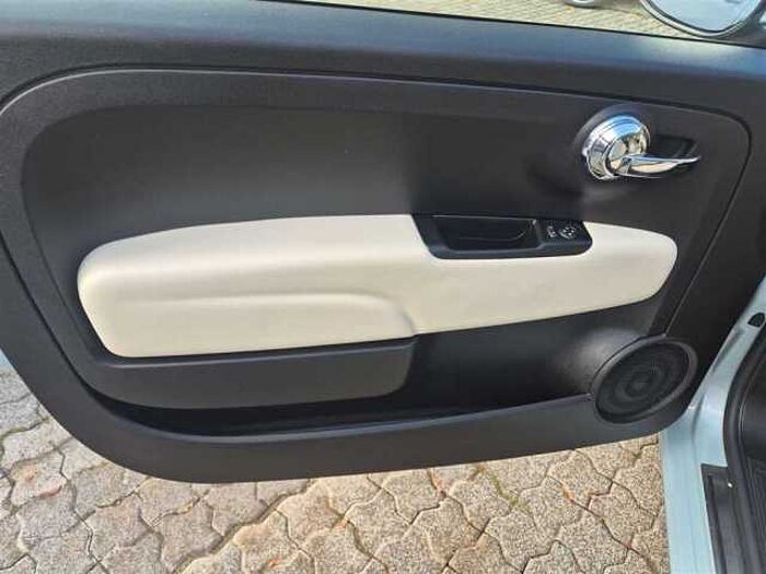 Fiat 500C 1.0 Hybrid Klima, Navigation, Parksensoren
