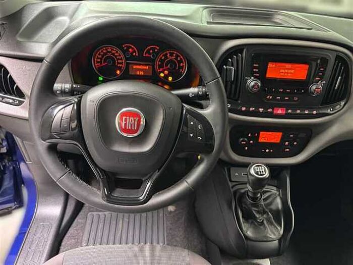 Fiat Doblo 1.6 Multijet Lounge PDC Klimaautomatik Tempomat