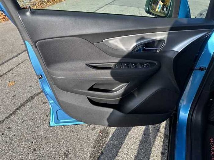 Opel Mokka Edition 140Ps Navi Parkpilot Sitzheizung Klima Tempomat uvm.