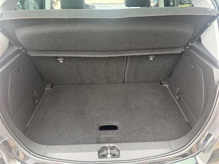 Opel Corsa 1.4 Innovation Bi XENON Klimaaut Sitz u. Lenkradheizung