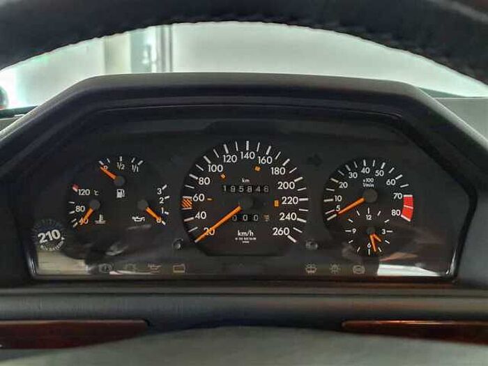 Mercedes-Benz 300 24V W124 **Rostfrei*H-Zulassung*