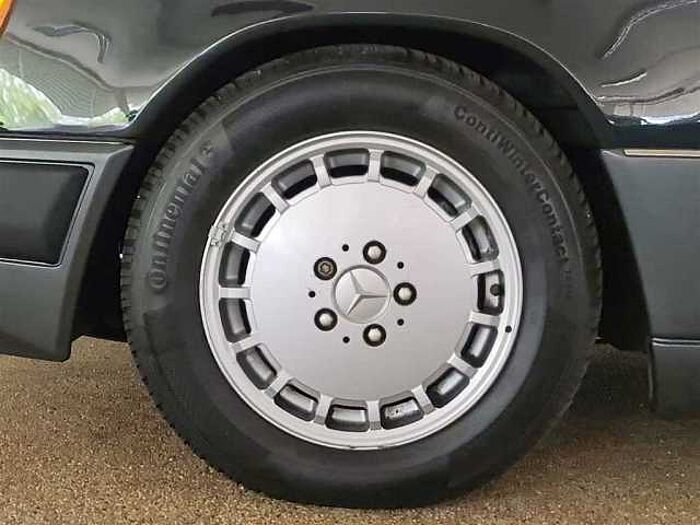 Mercedes-Benz 300 24V W124 **Rostfrei*H-Zulassung*