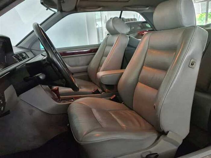 Mercedes-Benz 300 24V W124 **Rostfrei*H-Zulassung*