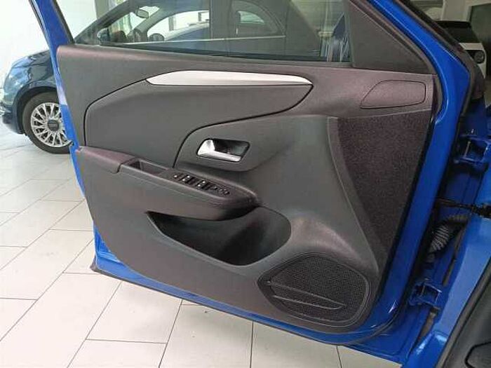 Opel Corsa Edition 1.2 Navigation Kamera Sitzheizung