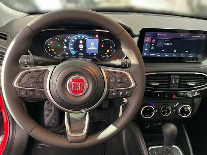 Fiat Tipo RED Hybrid 1.5 Rückfahrkamera LED-Scheinwerfer PDC