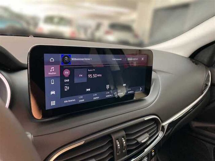 Fiat Tipo RED Hybrid 1.5 Rückfahrkamera LED-Scheinwerfer PDC